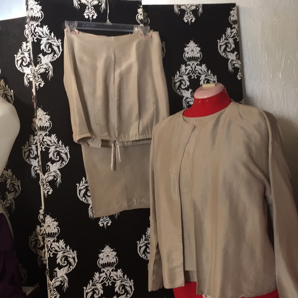 3piece woman’s suit
